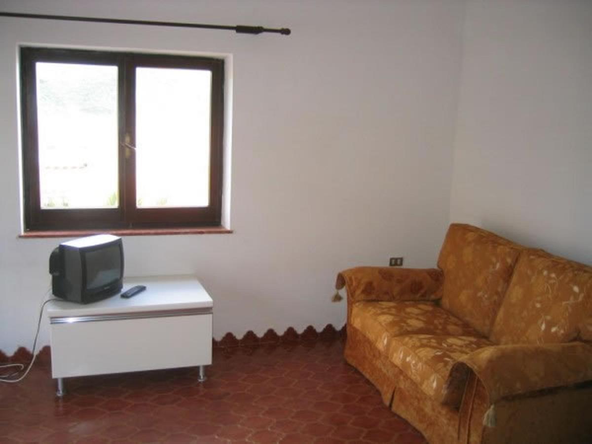 Nice Apartments In Waterfront Villa In Bosa Porto Alabe トレズヌラーゲス エクステリア 写真